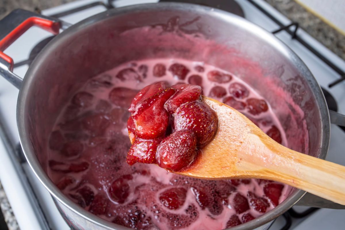 Réussir votre confiture maison sans thermomètre : la technique de grand-mère