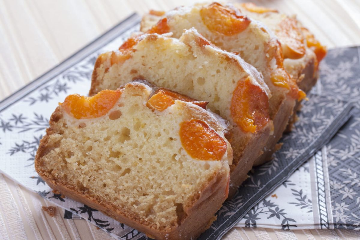 Découvrez le cake aux abricots sans œuf ni beurre qui ravira vos papilles