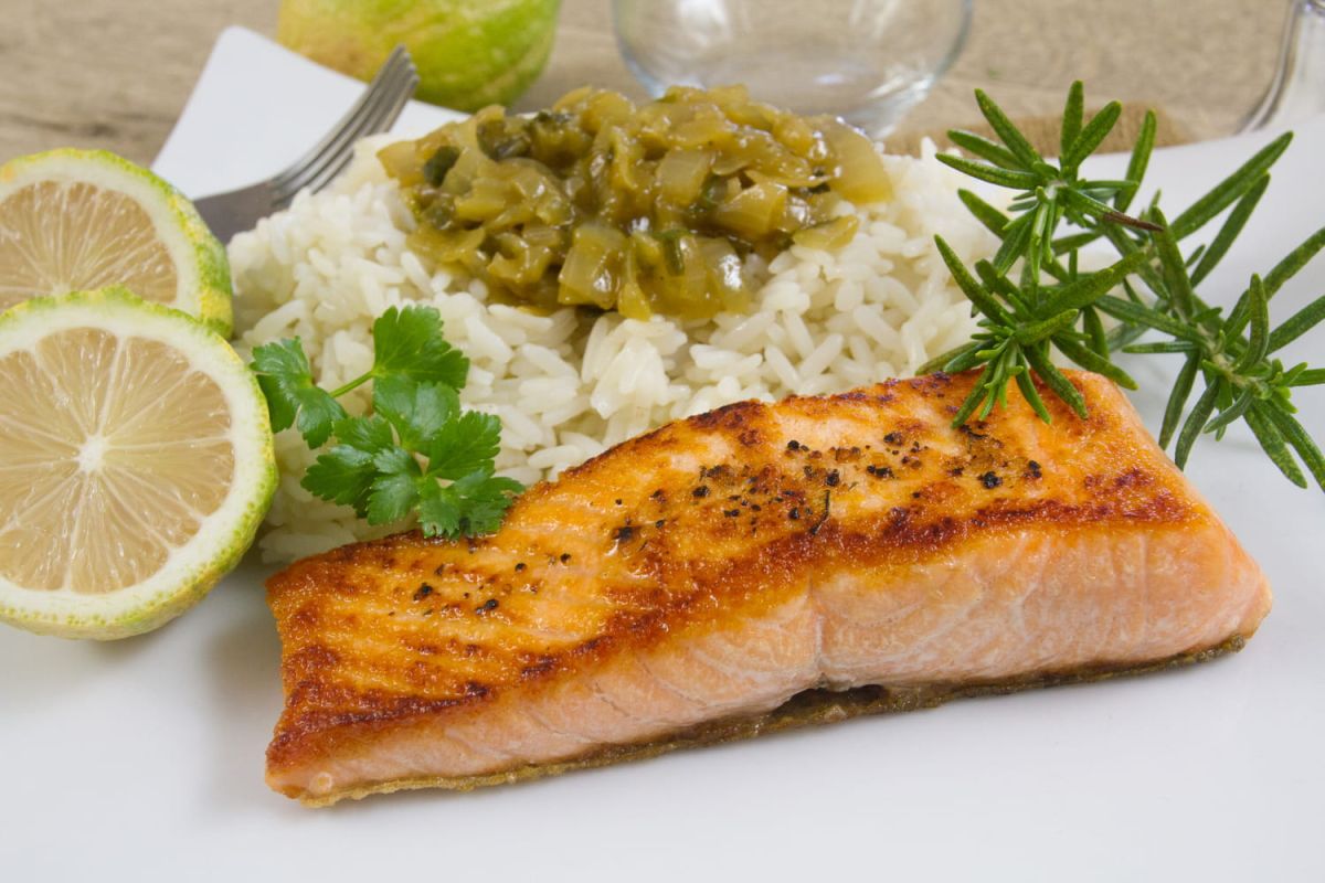 La méthode infaillible pour un pavé de saumon grillé, croustillant et savoureux