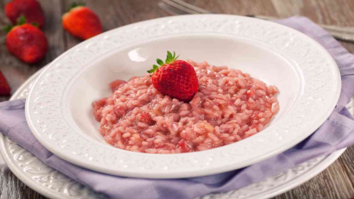 Risotto aux fraises : la douceur du printemps dans votre assiette