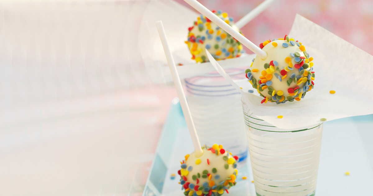 Des cake pops au chocolat blanc