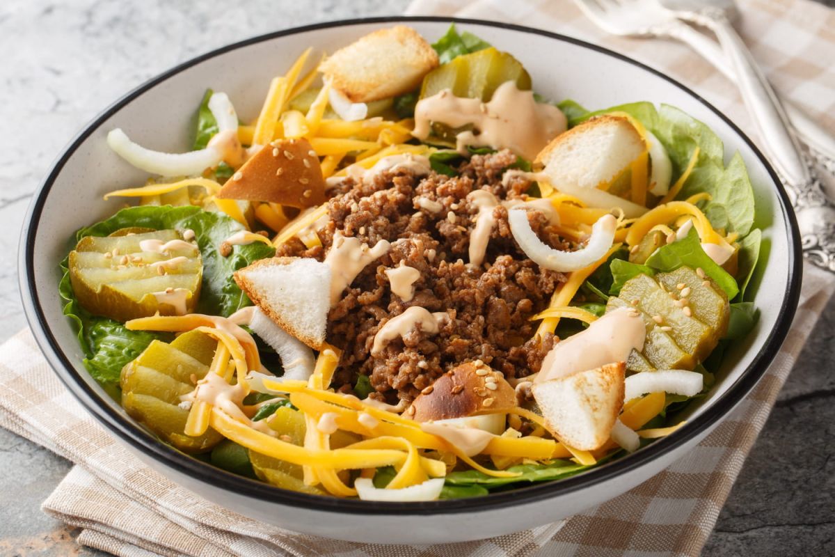 Le plaisir d'une salade inspirée du Big Mac : une recette saine et gourmande