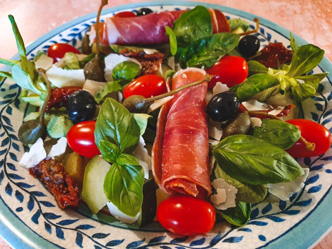 Des mini salades apéritives pour impressionner vos invités