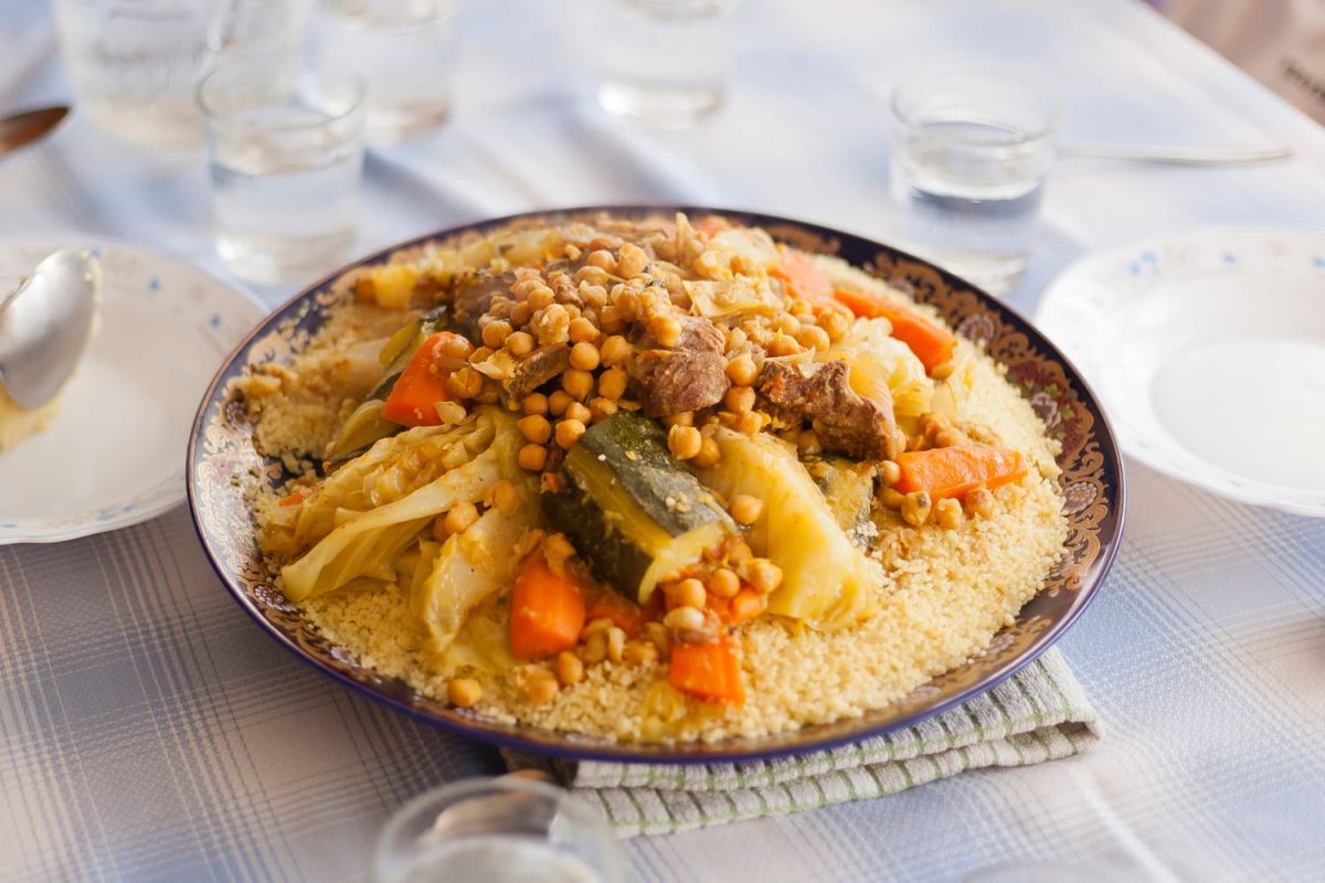 Philippe Etchebest partage son couscous maison : une recette d'enfance revisitée