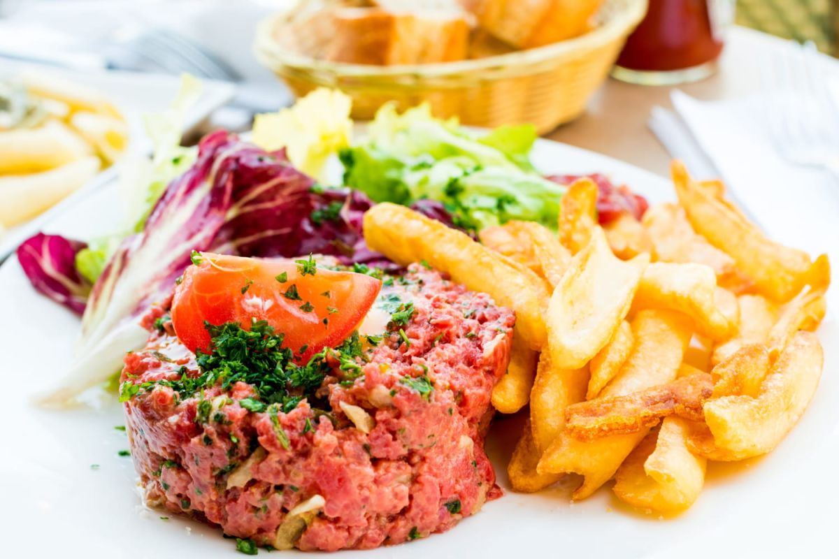 Le tartare de bœuf maison : la recette secrète de Norbert Tarayre