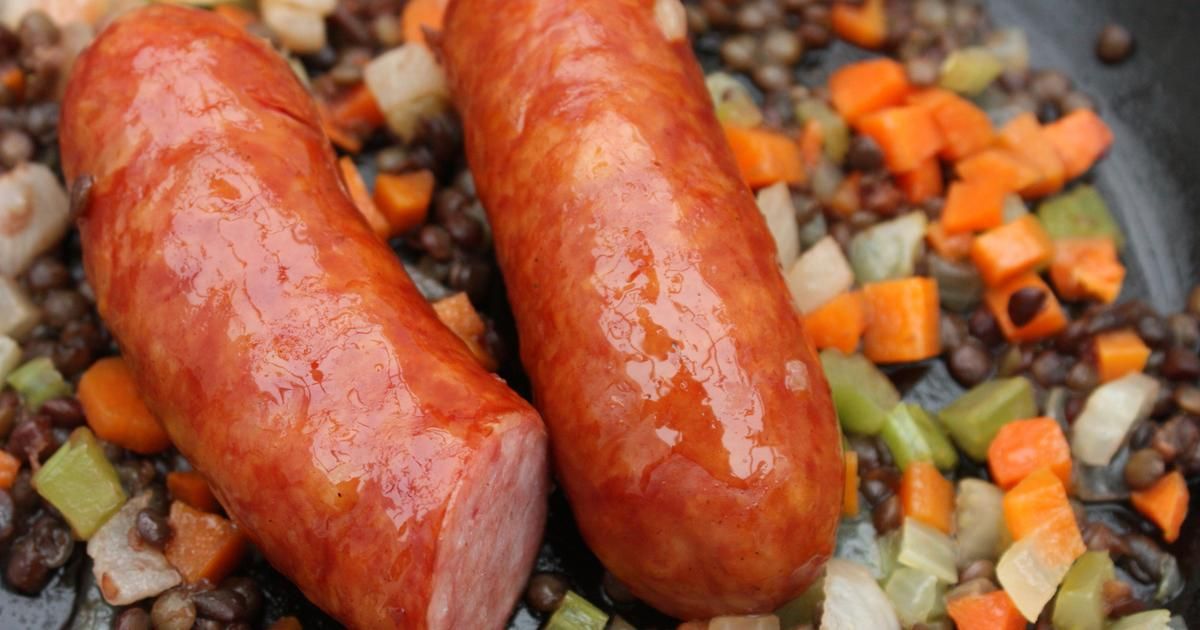 Découvrez les secrets de la cuisson parfaite de la saucisse de Morteau