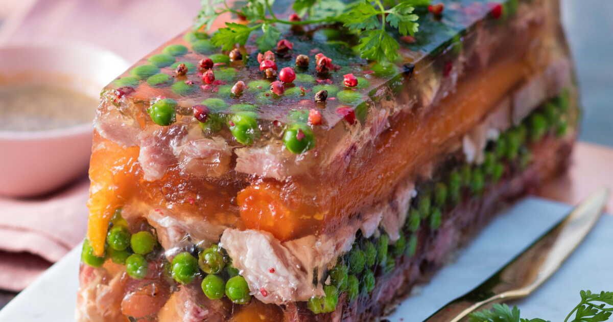 Savourez une terrine de palette demi-sel revisitée avec des légumes croquants