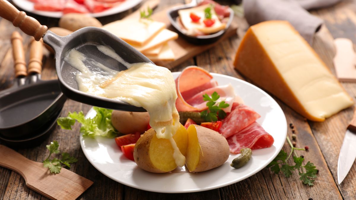 Choisir le bon fromage à raclette : attention aux pièges